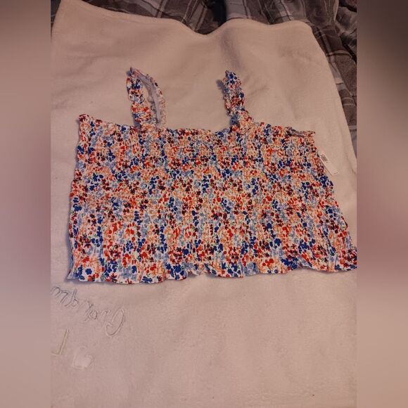 Old Navy Fitted Smocked Tank Top NWT - Picture 1 of 6